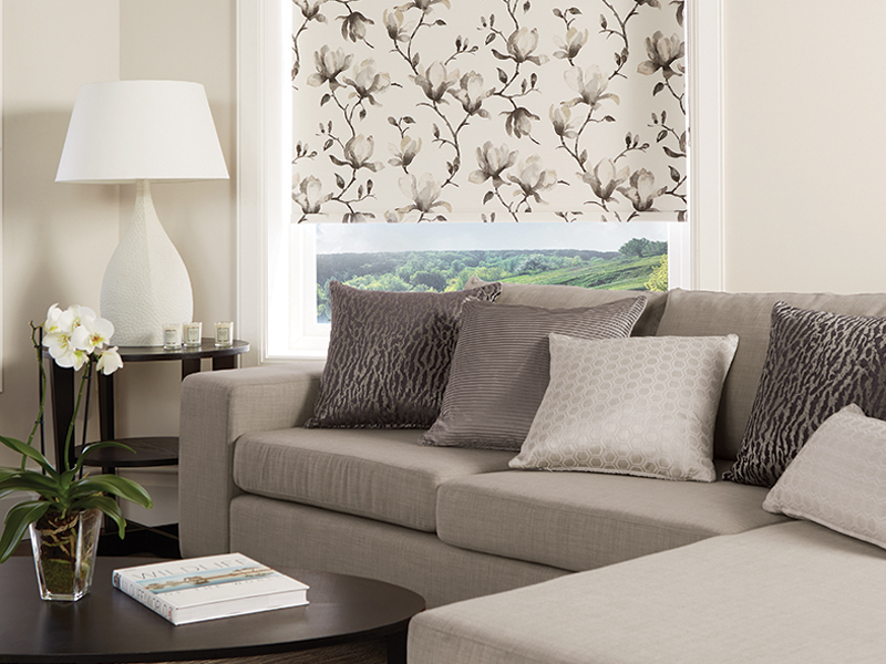 Floral decor blinds