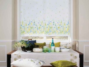 Floral decor morning glory blind