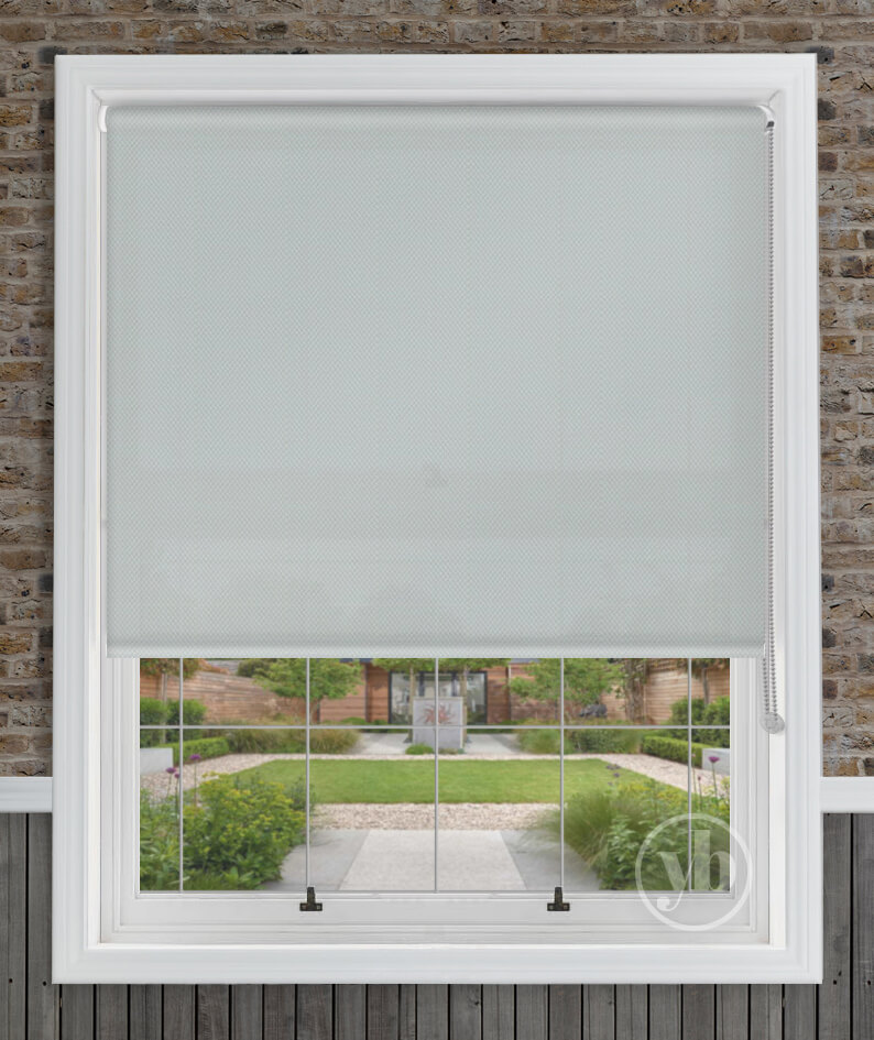 1.Ariana-Grey-window