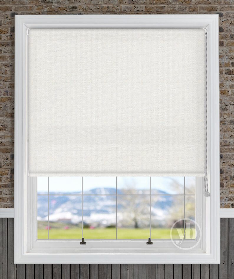 1.Ariana-White-window