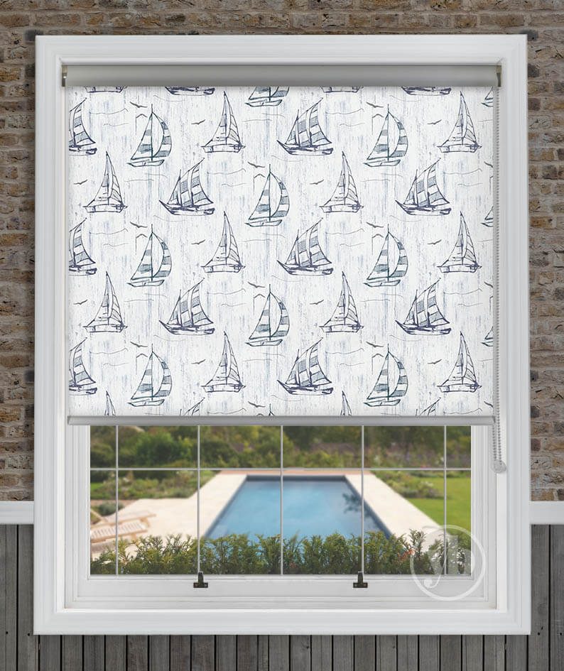 1.Hero-Senses-Roller-Sailboat-Blackout-Blue