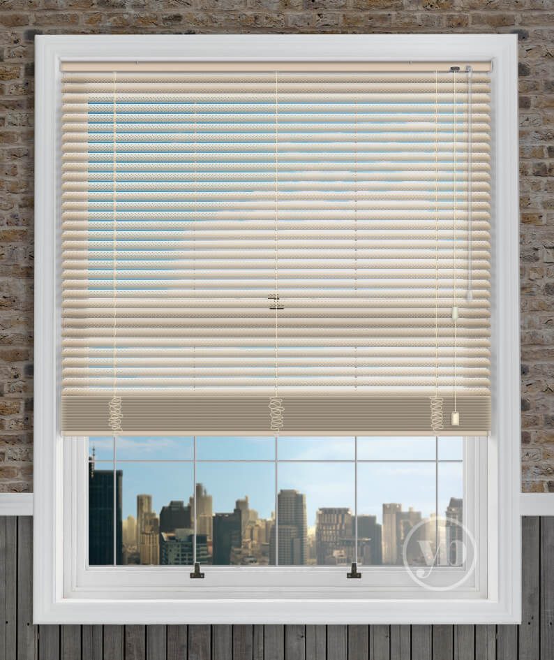 1.Venetian-Master-4806-Caramel-Latte-Perforated