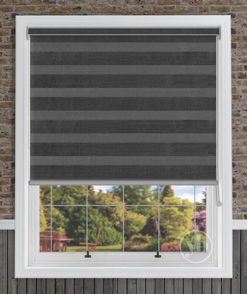 2.Capri-Anthracite-HERO-Correct-Pitch-VISION-CS-closed
