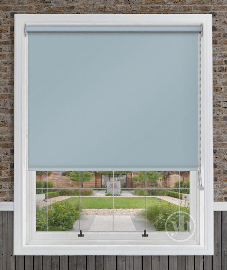 2.Palette-Smokey-Blue-Cass