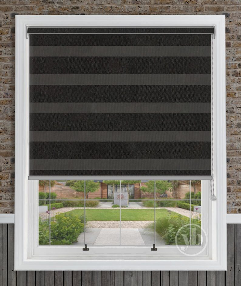 2.Siena-Charcoal-HERO-Correct-Pitch-VISION-CS-Closed