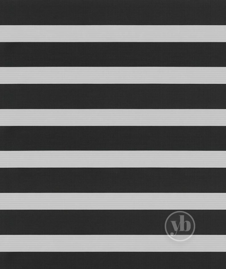 3.Mirage_Swatch_Essence_Black_RD01006