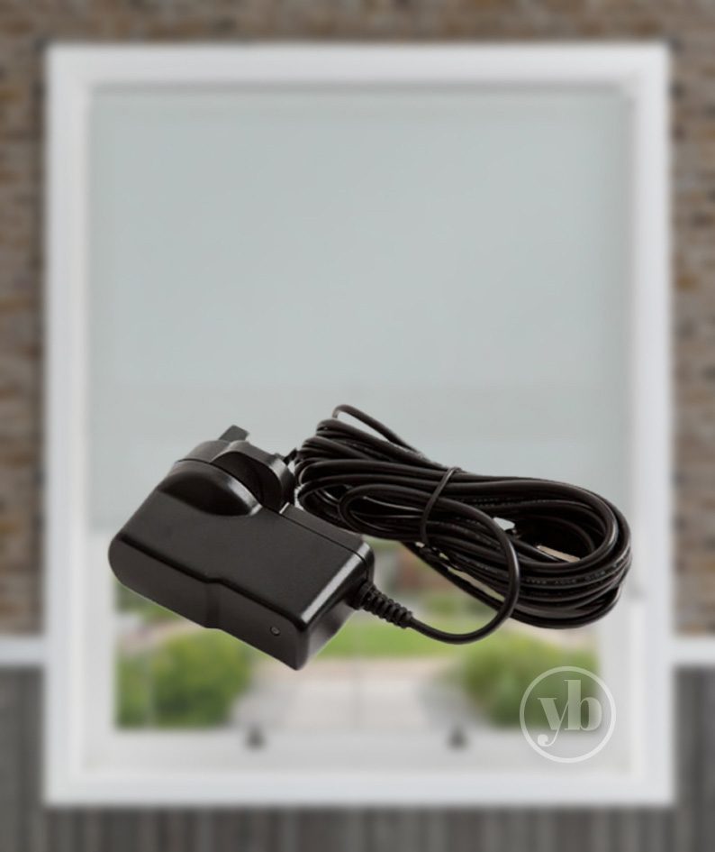 Louvolite Motorised Wall Charger HERO image