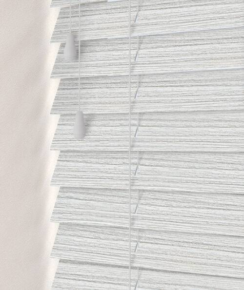 3.Fluid-Stone-Close-Up