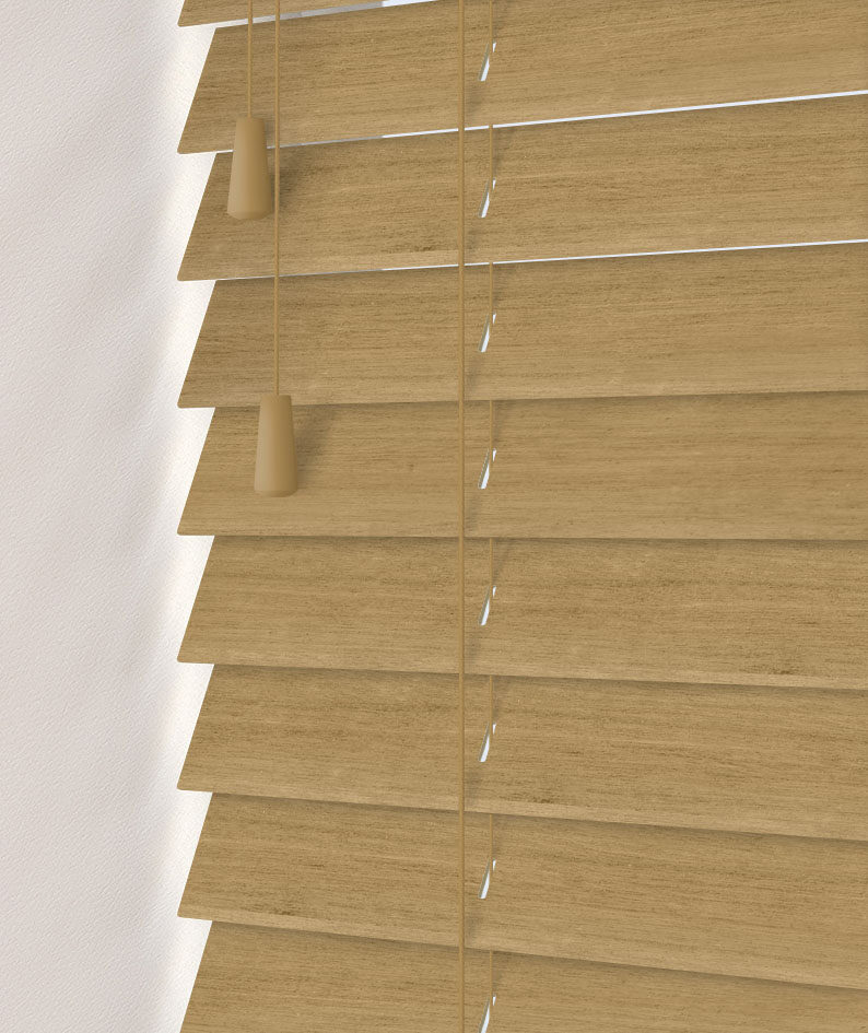 3.Traditional-Oak-Close-Up