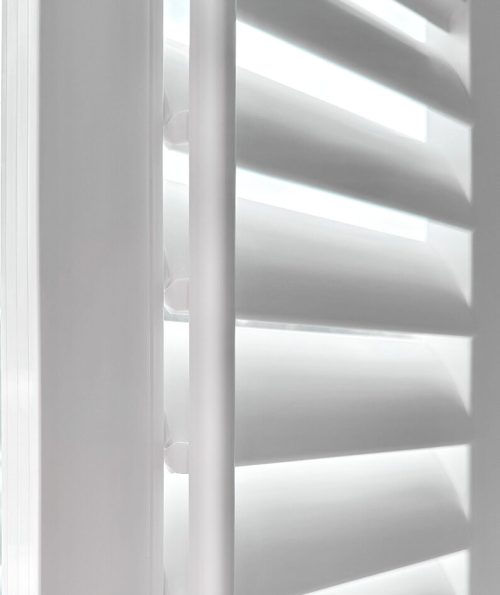 PF-Shutter-Lite-Close-Up-794×945-c-default